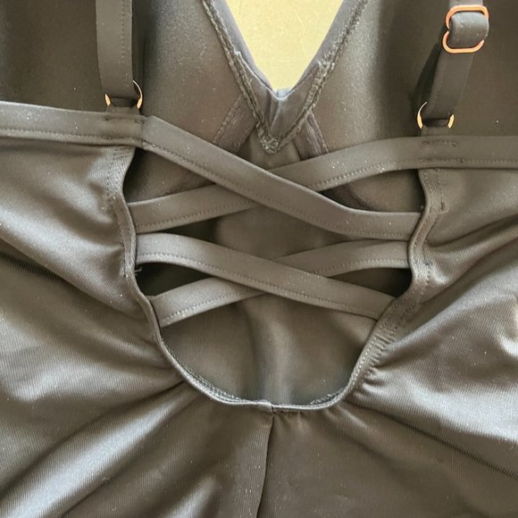 MIRACLESUIT One-Piece Swimsuit size 8 - Picture 8 of 12